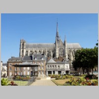 Cathédrale de Amiens, photo Pierre Poschadel, Wikipedia.jpg